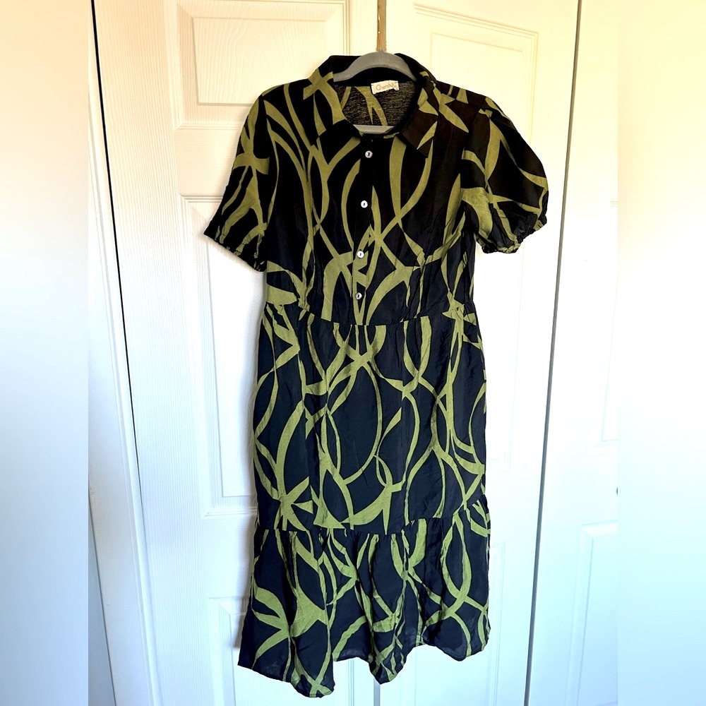 Women’s Dress NWOT - M